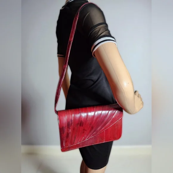 Vintage Eel Skin Victory PK 3940 Burgundy Crossbody Clutch Purse - Picture 2 of 11